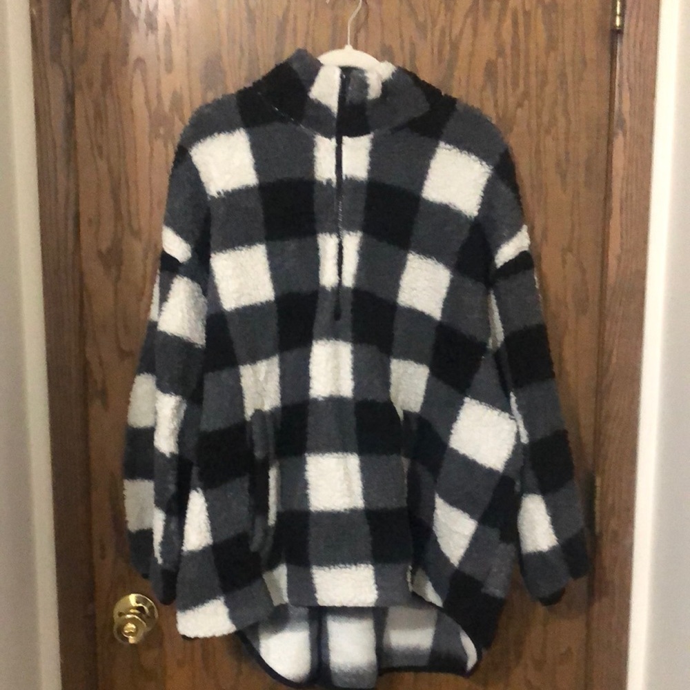 Plaid black and white half zip Sherpa jacket
